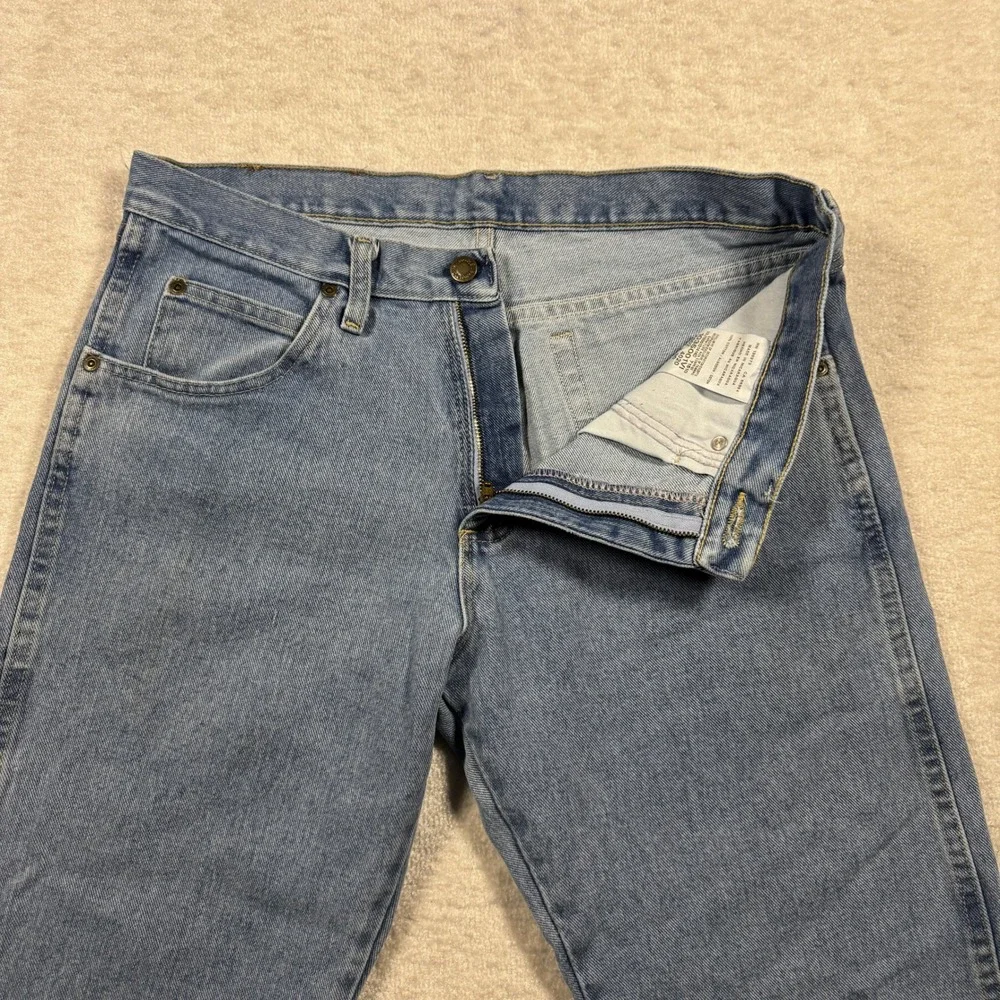 Wrangler Rugged Wear Mens Light Wash Straight Leg Denim Jeans Size 32 x 30‎